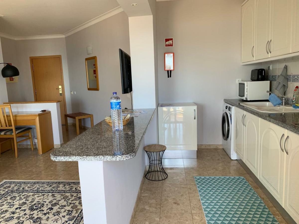 Panoramic Apartment In Portimao: Ocean View, Wifi Exterior photo